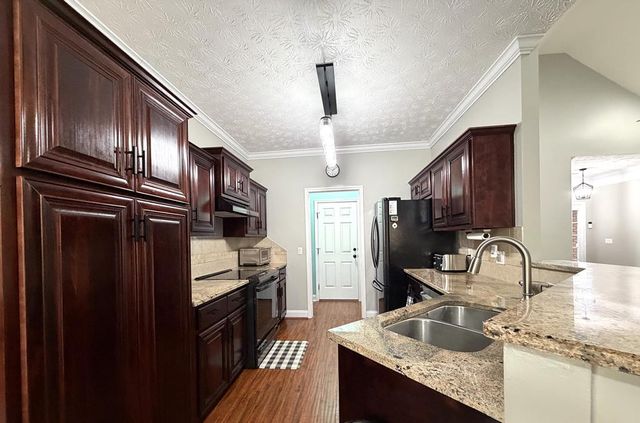 59 Lee Road 2123, Phenix City, AL 36867