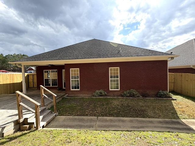 59 Lee Road 2123, Phenix City, AL 36867