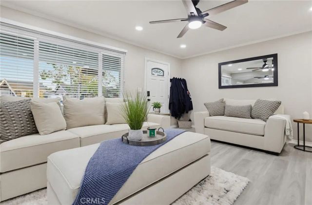 11423 213th, Lakewood, CA 90715