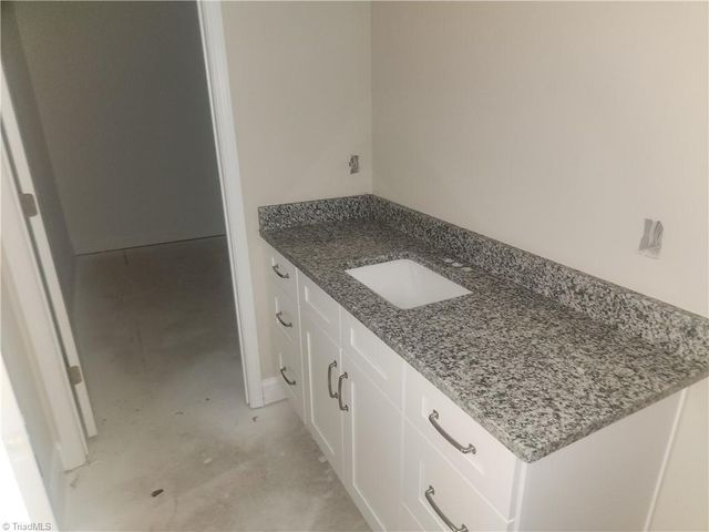 1515 Shamrock Road, Asheboro, NC 27205