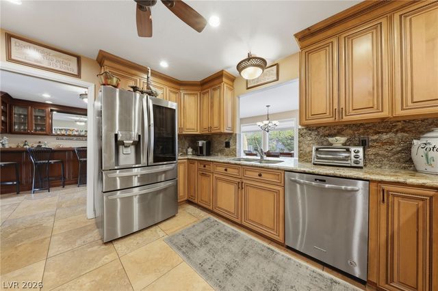 221 Rosemary Lane, Las Vegas, NV 89107