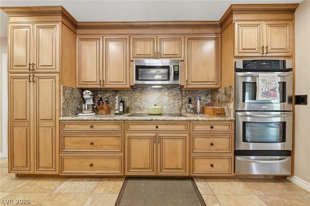 221 Rosemary Lane, Las Vegas, NV 89107