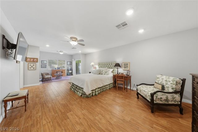 221 Rosemary Lane, Las Vegas, NV 89107