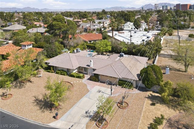 221 Rosemary Lane, Las Vegas, NV 89107