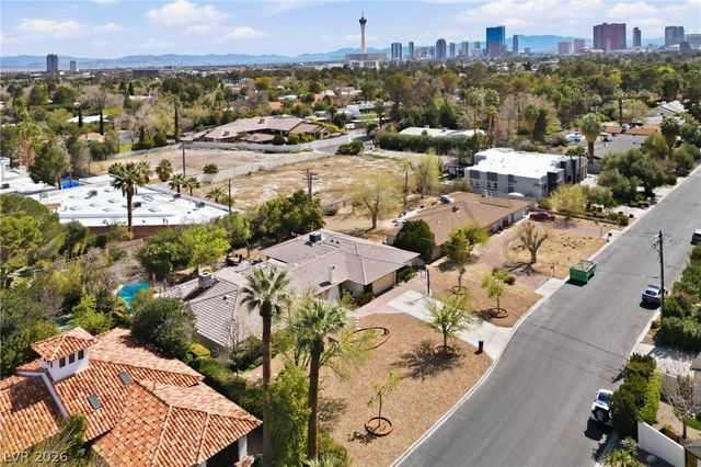 221 Rosemary Lane, Las Vegas, NV 89107
