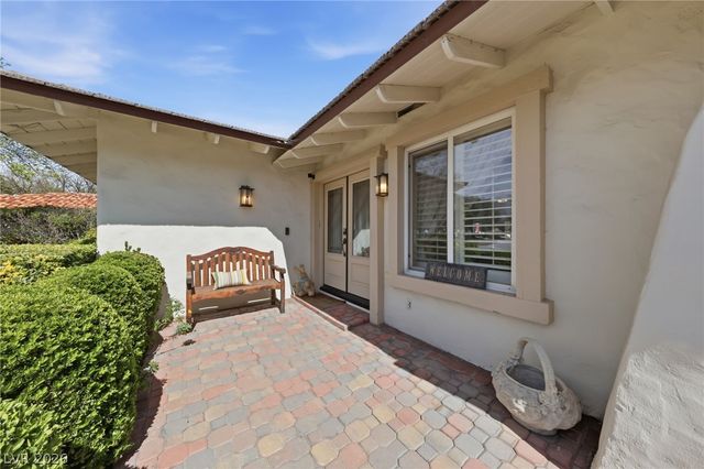 221 Rosemary Lane, Las Vegas, NV 89107
