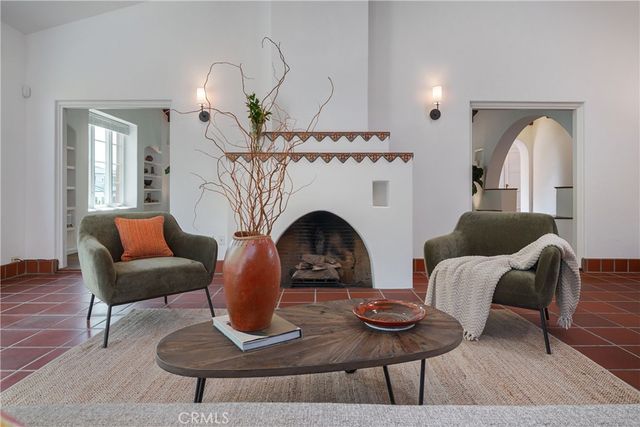 1981 Rangeview Drive, Glendale, CA 91201