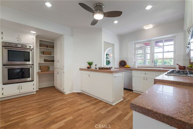 1981 Rangeview Drive, Glendale, CA 91201