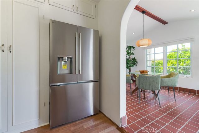 1981 Rangeview Drive, Glendale, CA 91201