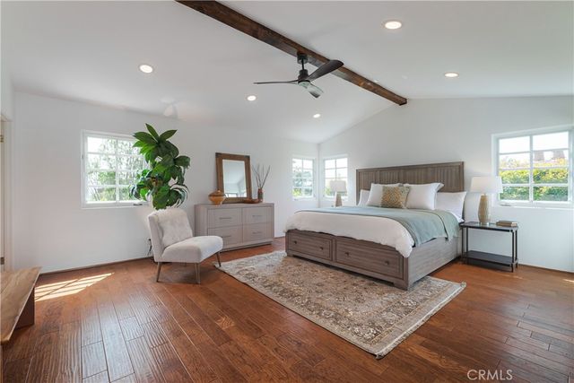 1981 Rangeview Drive, Glendale, CA 91201