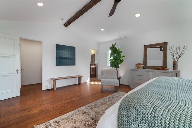 1981 Rangeview Drive, Glendale, CA 91201