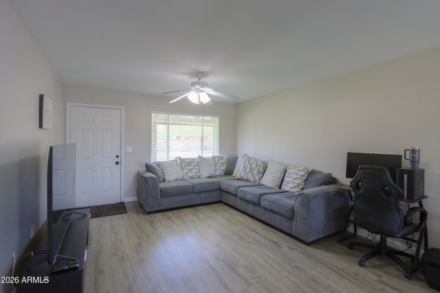 7953 W SAHUARO Drive, Peoria, AZ 85345