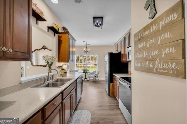 1071 Brookshire Court, Bogart, GA 30622