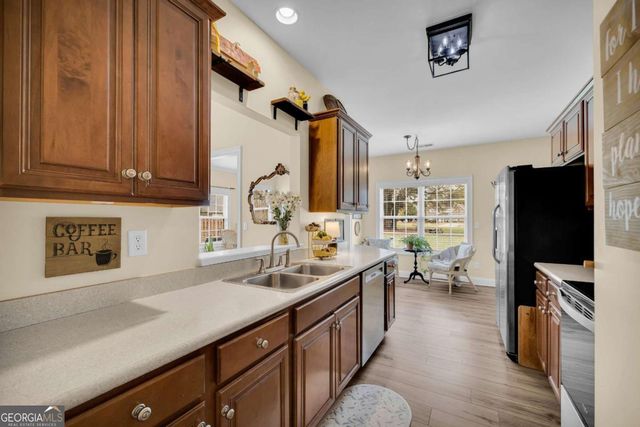 1071 Brookshire Court, Bogart, GA 30622