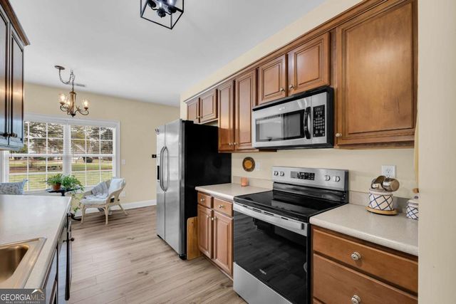 1071 Brookshire Court, Bogart, GA 30622