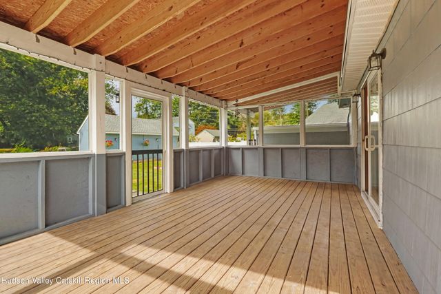 2 Stevens Court, Saugerties, NY 12477