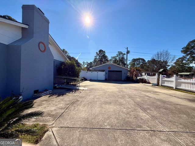 824 E 3rd Avenue, Cordele, GA 31015