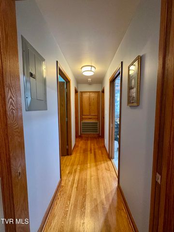 1704 Fairway Drive, Johnson City, TN 37601