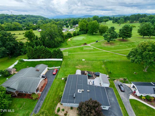 1704 Fairway Drive, Johnson City, TN 37601