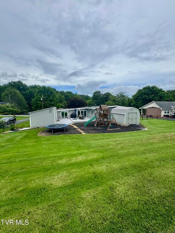 1704 Fairway Drive, Johnson City, TN 37601