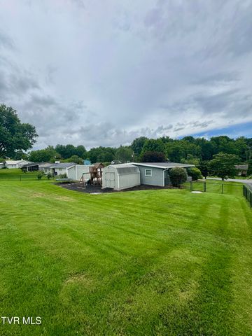 1704 Fairway Drive, Johnson City, TN 37601