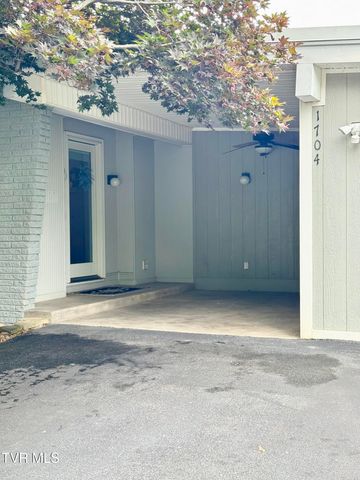 1704 Fairway Drive, Johnson City, TN 37601