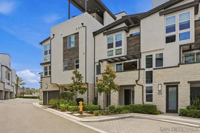 2863 Avella Circle, San Diego, CA 92108