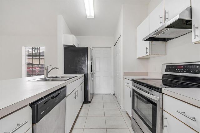 712 VIRGINIA AVENUE, Auburndale, FL 33823