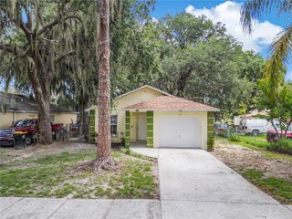 712 VIRGINIA AVENUE, Auburndale, FL 33823