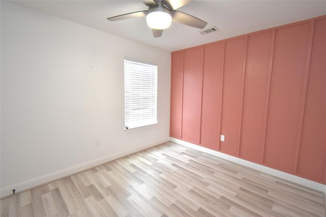 42 County Road 5102l, Cleveland, TX 77327