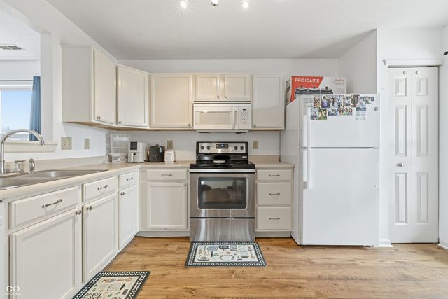 5048 Thompson Park Boulevard, Indianapolis, IN 46237