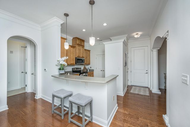 200 River Landing Drive 307 F, Charleston, SC 29492