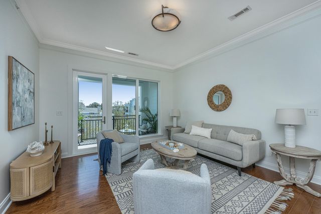 200 River Landing Drive 307 F, Charleston, SC 29492