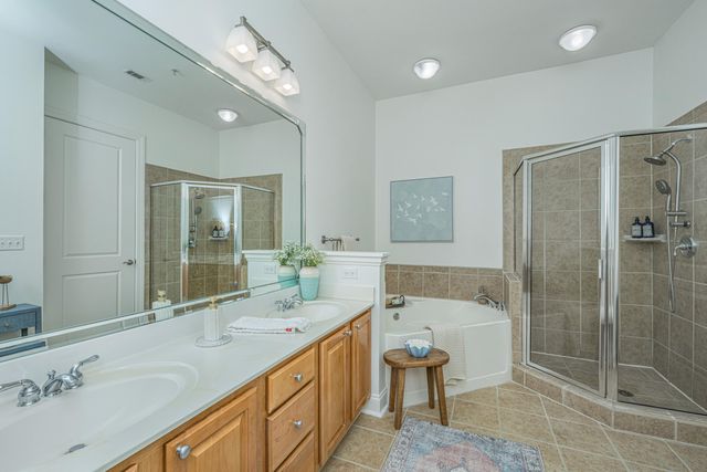 200 River Landing Drive 307 F, Charleston, SC 29492