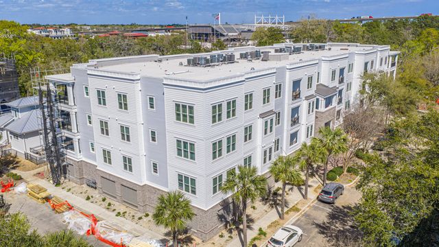 200 River Landing Drive 307 F, Charleston, SC 29492