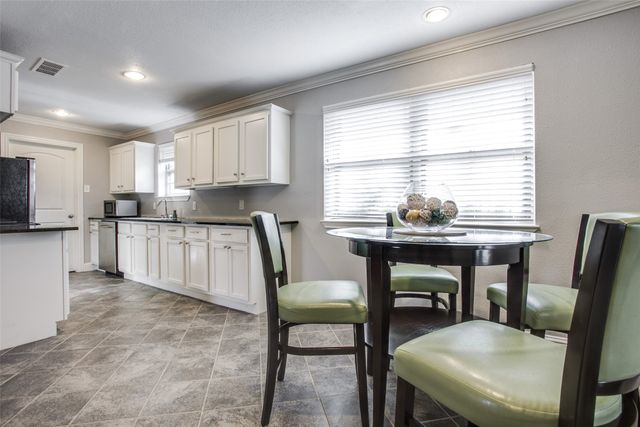 2906 Sharpview Lane, Dallas, TX 75228