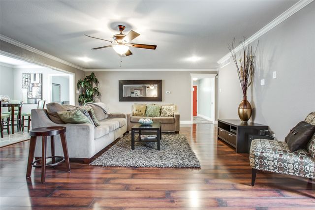 2906 Sharpview Lane, Dallas, TX 75228