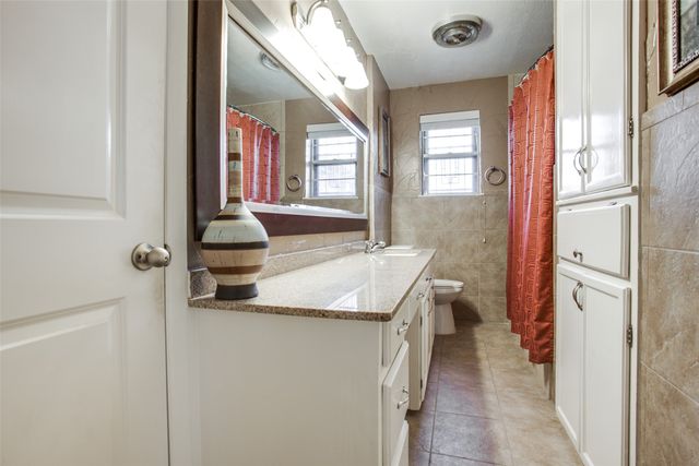 2906 Sharpview Lane, Dallas, TX 75228