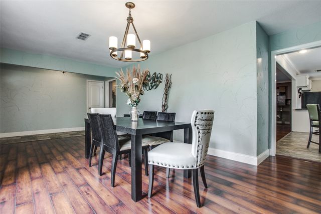 2906 Sharpview Lane, Dallas, TX 75228