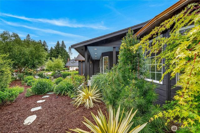 1802 Fairview Court, Lynden, WA 98264