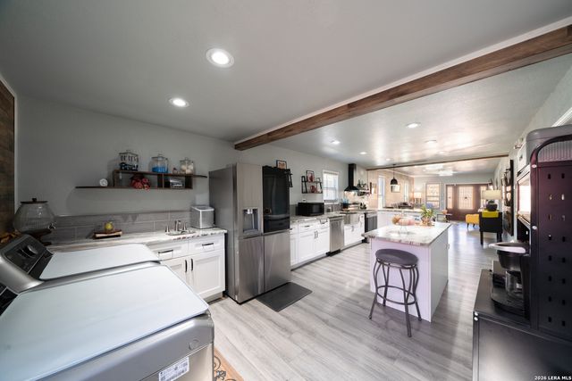 318 Pruitt Ave, San Antonio, TX 78204