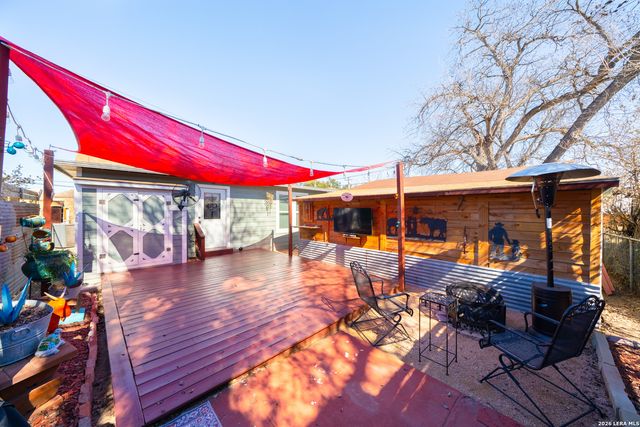 318 Pruitt Ave, San Antonio, TX 78204