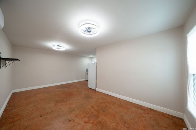 318 Pruitt Ave, San Antonio, TX 78204