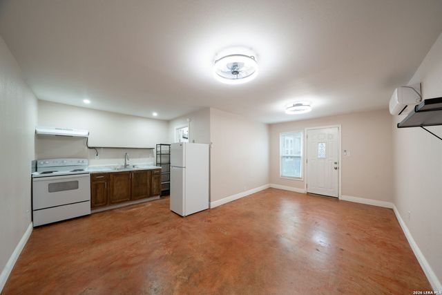 318 Pruitt Ave, San Antonio, TX 78204