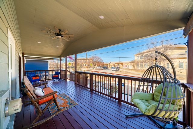 318 Pruitt Ave, San Antonio, TX 78204