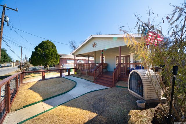 318 Pruitt Ave, San Antonio, TX 78204