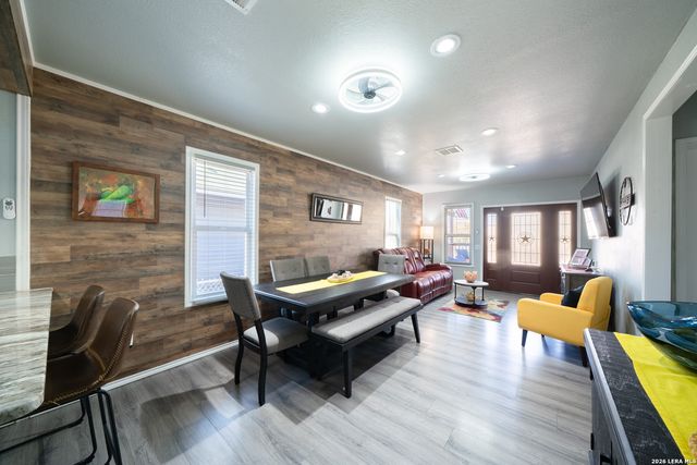 318 Pruitt Ave, San Antonio, TX 78204