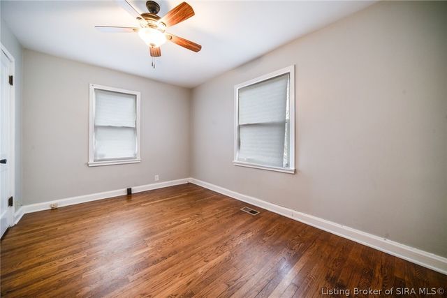34 Louise Street, Jeffersonville, IN 47130