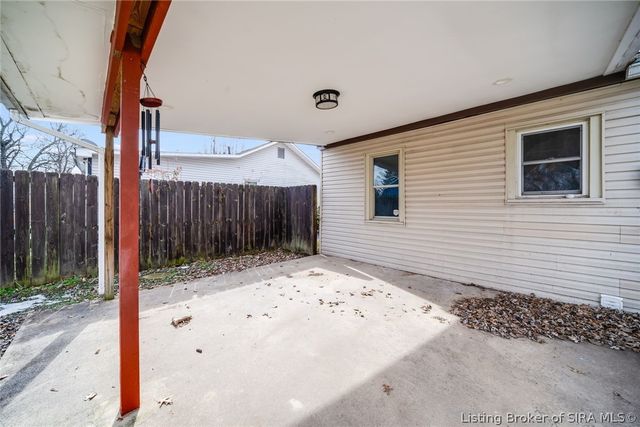 34 Louise Street, Jeffersonville, IN 47130