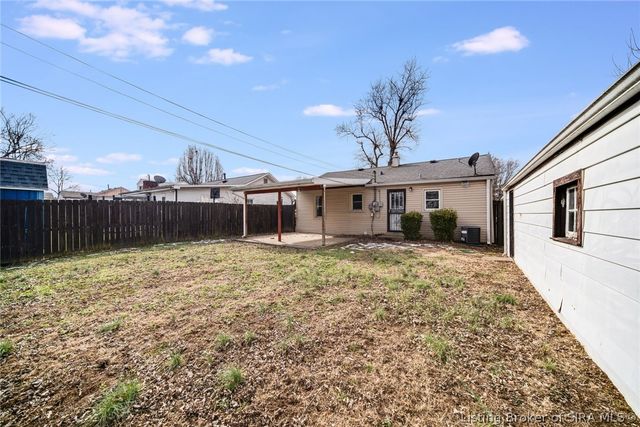 34 Louise Street, Jeffersonville, IN 47130